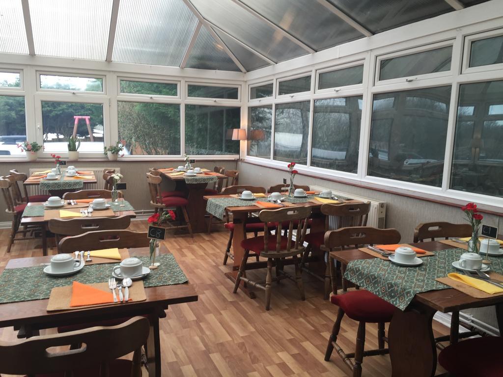 Stag & Pheasant Inn Carmel Buitenkant foto