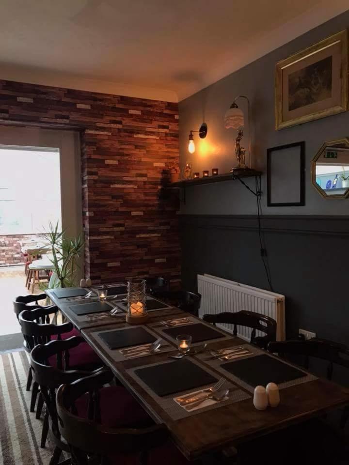 Stag & Pheasant Inn Carmel Buitenkant foto